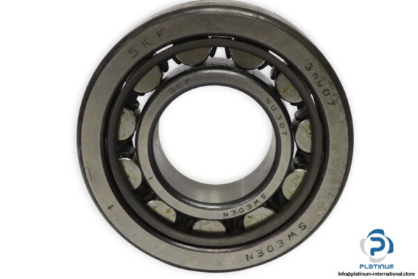 skf-NU-307-cylindrical-roller-bearing-used-2