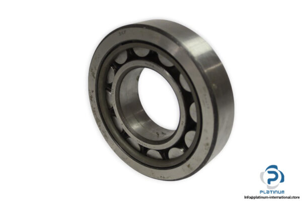 skf-NU-315-cylindrical-roller-bearing-used-1