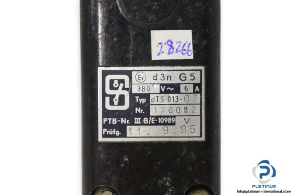 DTS-013-02-limit-switch-(used)-1