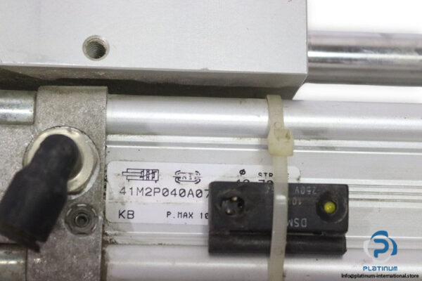 camozzi-45NHT-040A-0700-anti-rotation-guide-unit-(used)-3