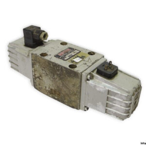hydromatic-D4S2_15P_B4-solenoid-operated-directional-valve-(used)