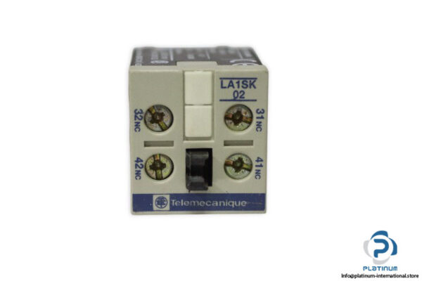telemecanique-LA1SK02-auxiliary-contact-block-(new)-1