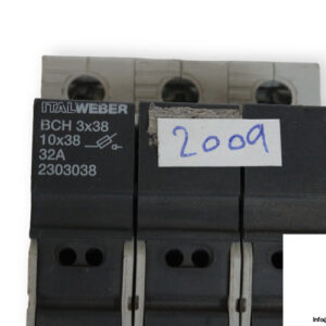italweber-bch-3x38-2303038-cylindrical-fuse-holder-used-2