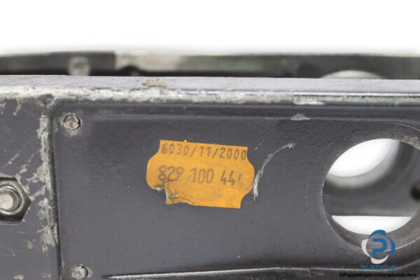 demag-829-100-44-hook-used-3