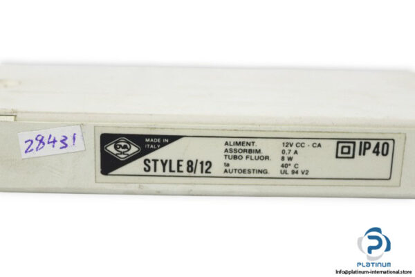 ova-style-8-12-emergency-lighting((used)-1