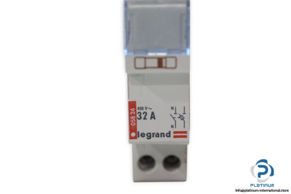 legrand-05824-fuse-holder-(New)-1