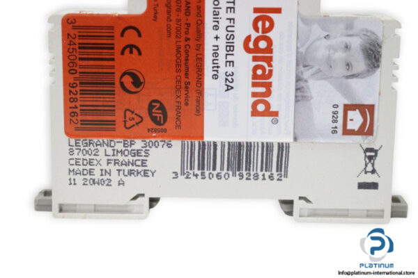 legrand-05824-fuse-holder-(New)-3