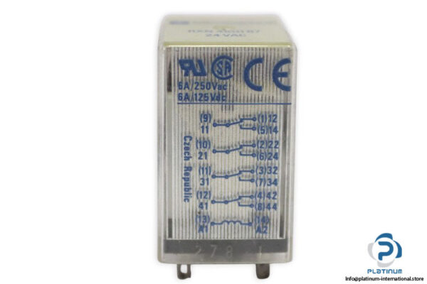 telemecanique-RXN41G11B7-miniature-plug-in-relay-(Used)-3
