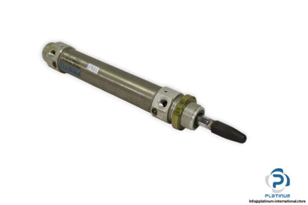 festo-161445-32X100-round-cylinder-(used)