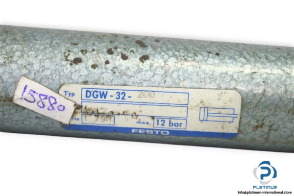 festo-DGW-32-200-round-cylinder-(used)-1
