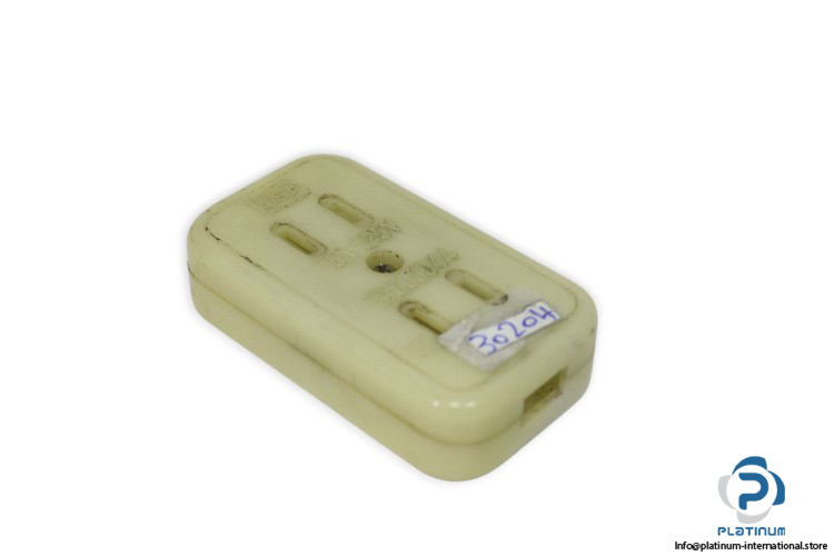 603044-plug-adapter(used)