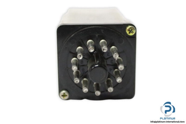 omron-MK2KP-latching-relay-(New)-1