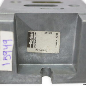 parker-PL2-3_8-70-valve-base-(used)-1