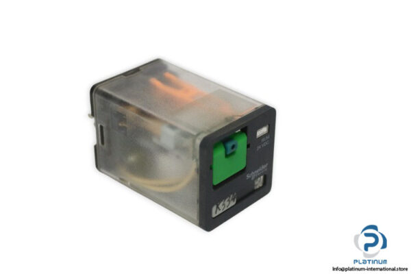 schneider-electric-RUMC32BD-24VDC-universal-plug-in-relay-(new)