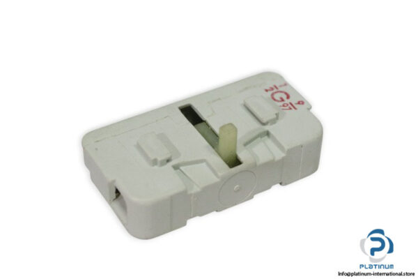 sprecher-schuh-LE3-32-NP-compact-disconnect-switch-(new)-1