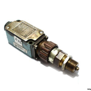 telemecanique-XM2-JM160-pressure-switch
