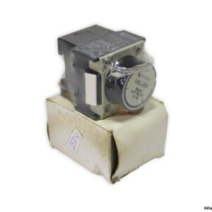 telemecanique-LA3-DR0-time-delay-contact-block-(new)