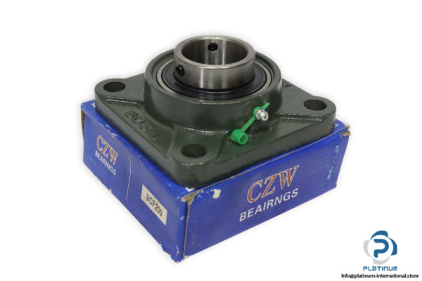 czw-UCF-209-square-flanged-ball-bearing-unit-new-carton