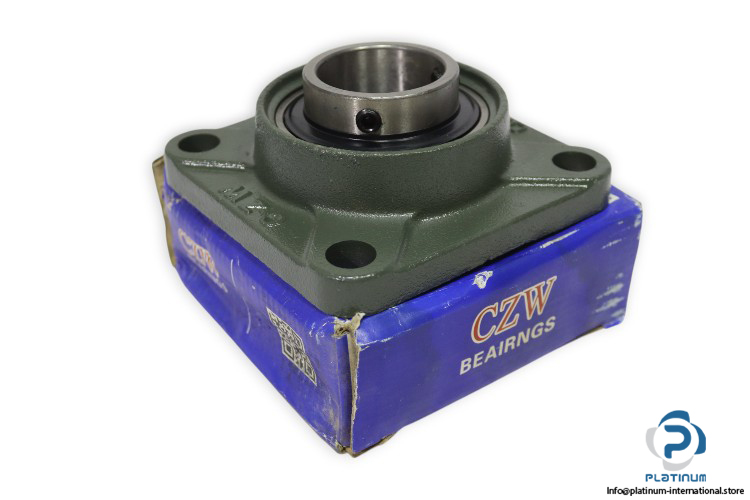 czw-UCF-210-square-flanged-ball-bearing-unit-new-carton
