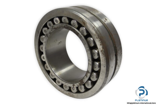 snr-23226-K-F107-C4-spherical-roller-bearing-used-1