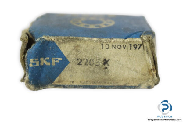 skf-2205-K-self-aligning-ball-bearing-used-carton-1