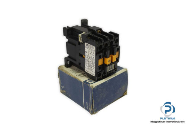 telemecanique-CA2-DN1229MA65-control-relay-(new)