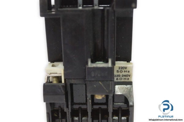 telemecanique-CA2-DN1229MA65-control-relay-(new)-2