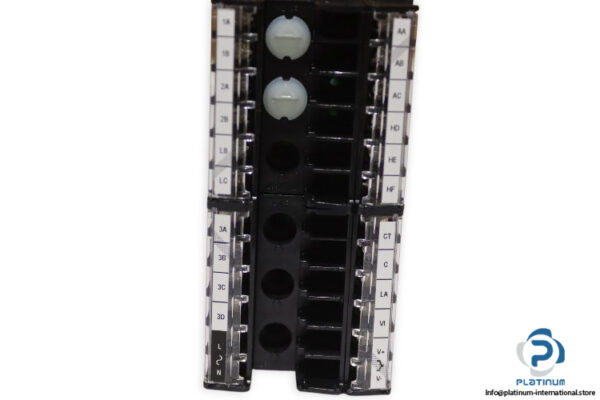 eurotherm-3208_CC_VH_RRDX_R-temperature-controller-(new)-3