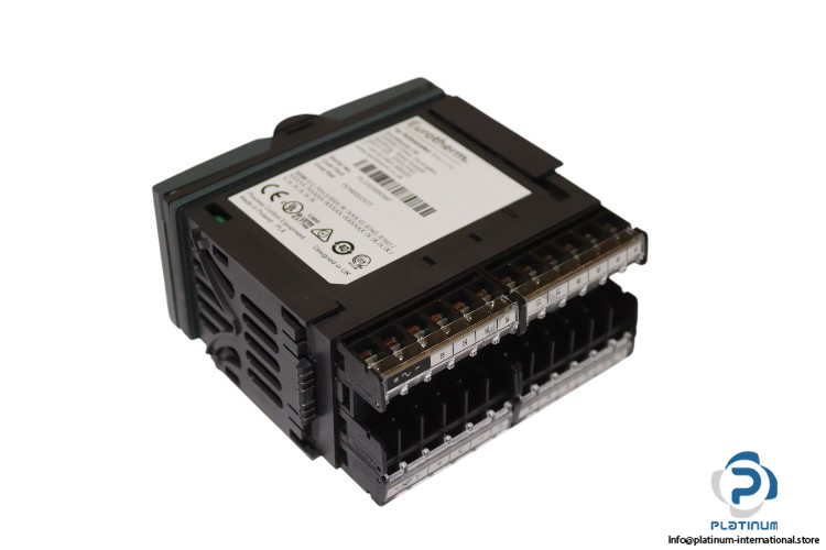 eurotherm-3208_CC_VH_LRRX_R-temperature-controller-(new)-1