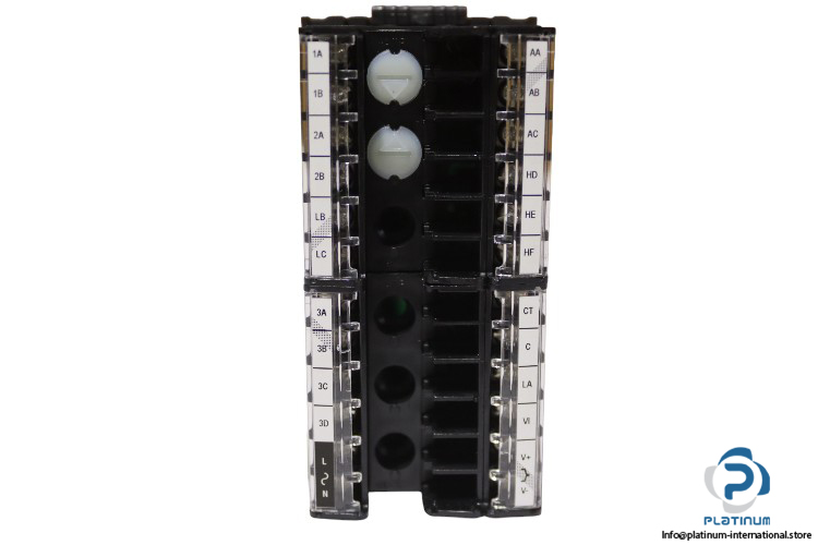 eurotherm-3208_CC_VH_LRRX_R-temperature-controller-(new)-3