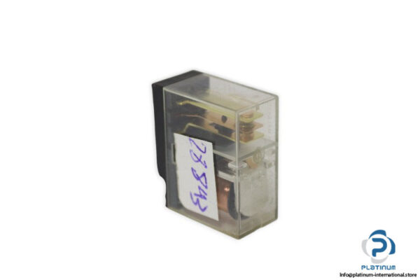omron-G2R-1-24-V-power-relay-used