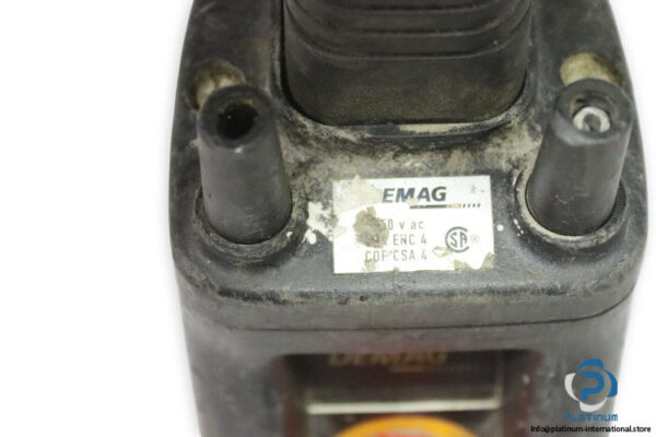 demag-DST-6_7-control-pendant-switch-used-2