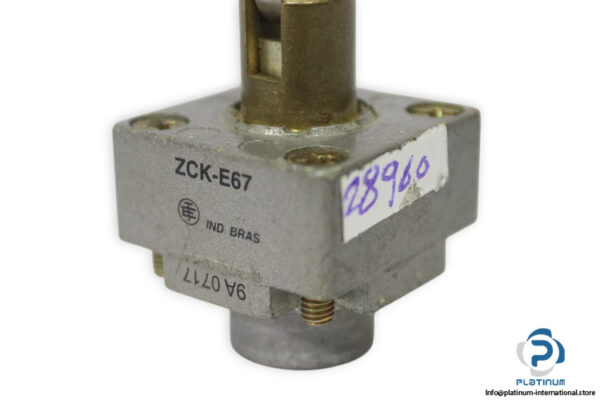 telemecanique-zck-e67-limit-switch-head(used)-1