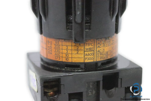 moeller-T0-1-8200-rotary-cam-switch-(Used)-3