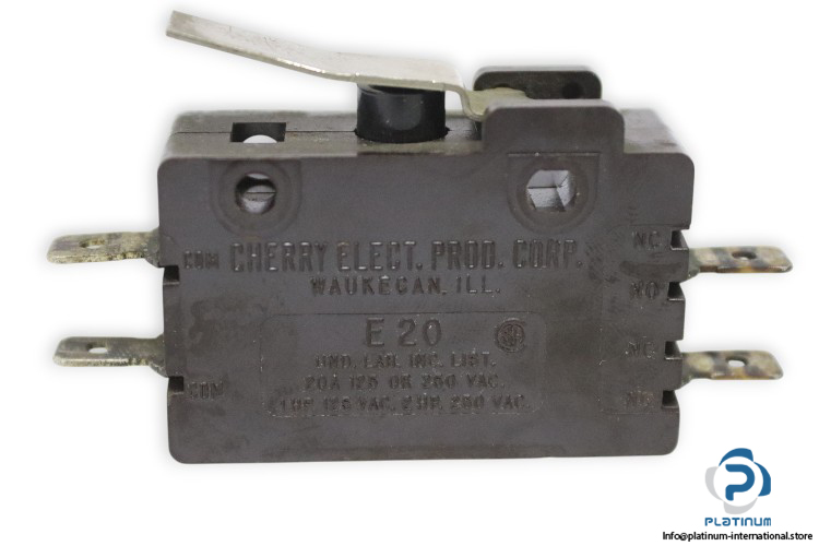 cherry-E20-micro-limit-switch-(Used)-1