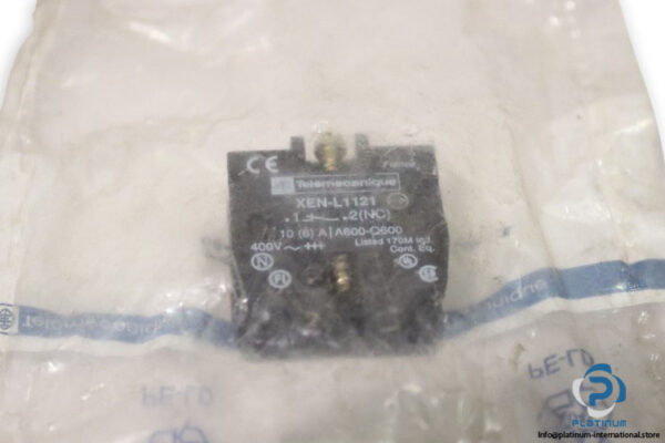 telemecanique-XEN-L-1121-contact-block-(new)-1