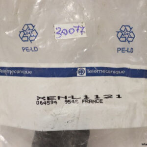 telemecanique-XEN-L-1121-contact-block-(new)-2