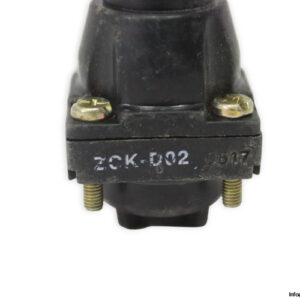 telemecanique-ZCK-D02-limit-switch-head-(used)-1