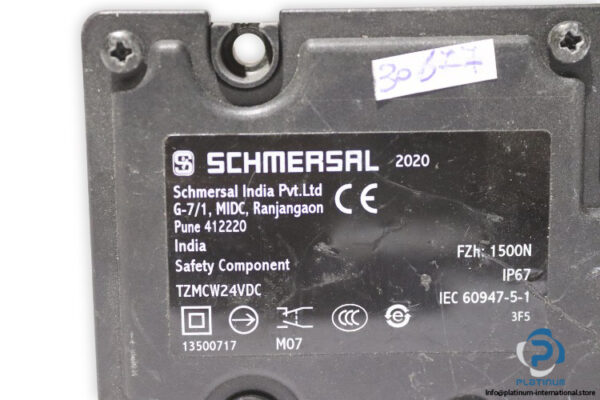 schmersal-tzmcw24vdc-thermoplastic-enclosure-WITH-HEAD(used)-1