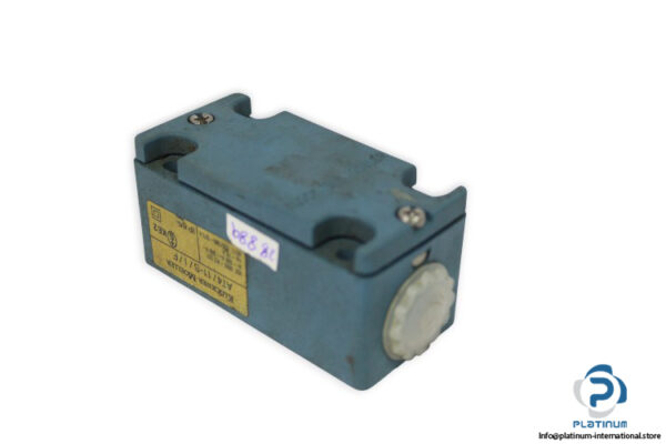 klockner-moeller-AT4-11-S-I-F-position-switch-used