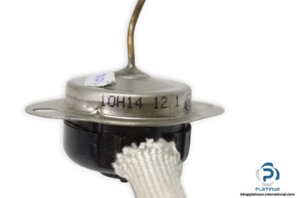 10H14-12-1-bimetal-disc-thermostat-used-3