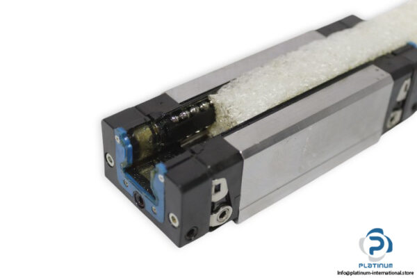 rexroth-R162422220-ball-runner-block-new-2