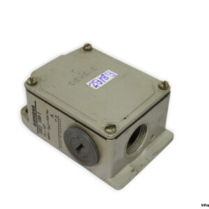 siemens-3SE2-100-1-position-switch-used