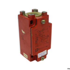 telemecanique-XCL-J70511-limit-switch-used