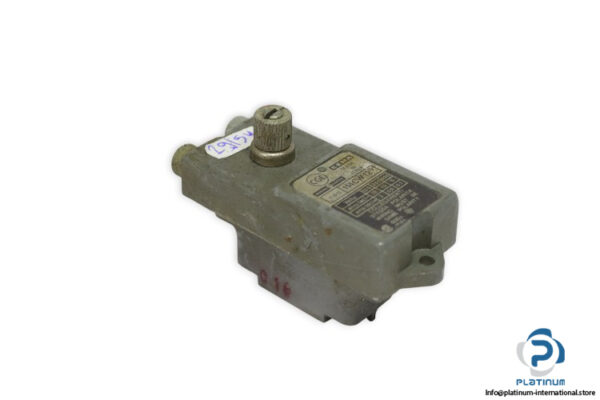 general-electric-114cw12-limit-switch(used)