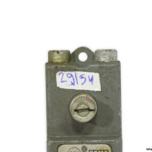 general-electric-114cw12-limit-switch(used)-2