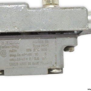 general-electric-114cw12-limit-switch(used)-4