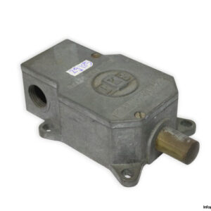 bks-AT-1-8B-limit-switch-(Used)