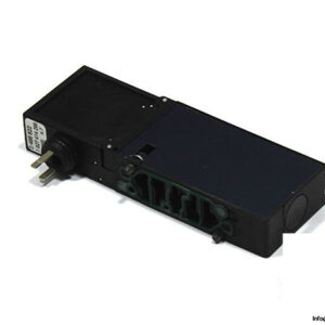 bosch-0-820-045-521-single-solenoid-valve-1