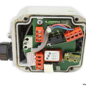 uwt-RN3001-WGSG29-LGS29B-rotary-paddle-level-switch-(Used)-2